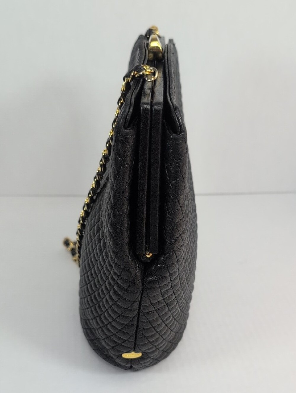 Bally Black Quilted Vintage Leather Frame Shoulder Bag with Gold Chain - Picture 5 of 16